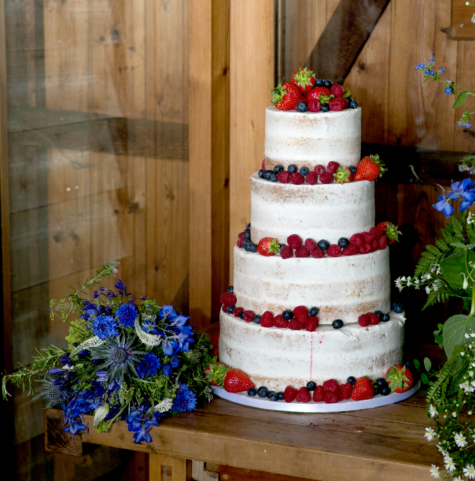 Stable Cottage Cakes Wedding Cakes Bridebook